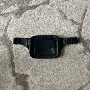Stone Ridge by Aldo // Vintage Leather Belt Bag // Black
